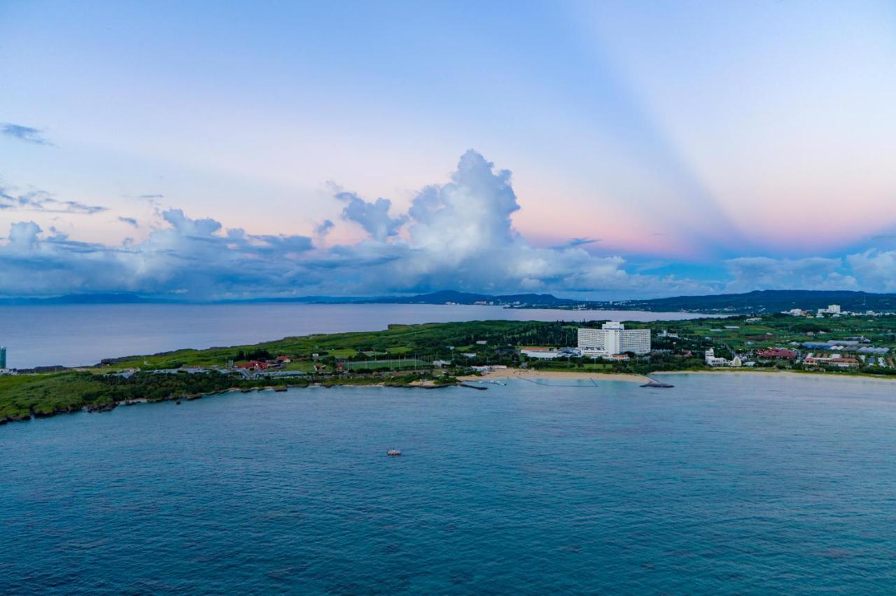 Royal Hotel Okinawa Zanpamisaki Yomitan Exteriér fotografie